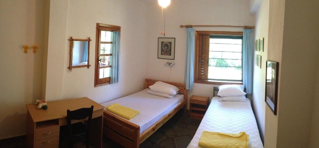 Kalandra Secluded 1.8 Acre Garden Villa, For Exclusive Use With Stunning Views. מראה חיצוני תמונה